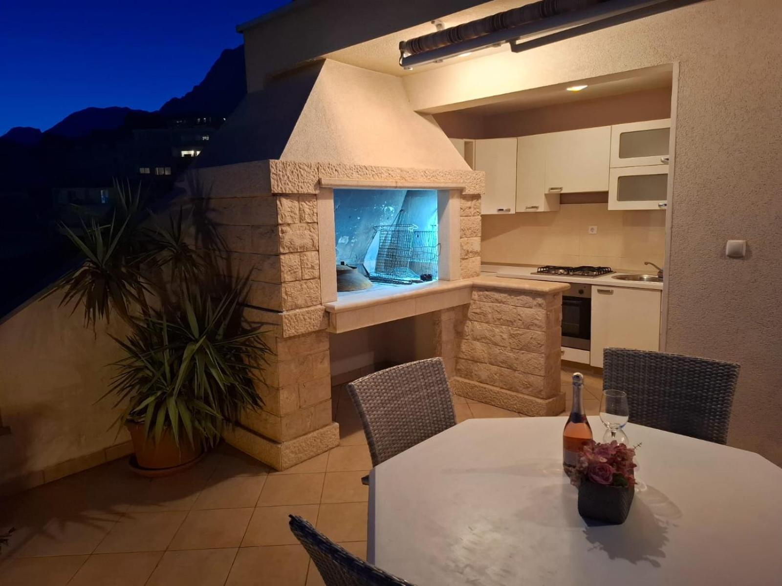 Happy Basset Terrace Apartment Makarska Luaran gambar